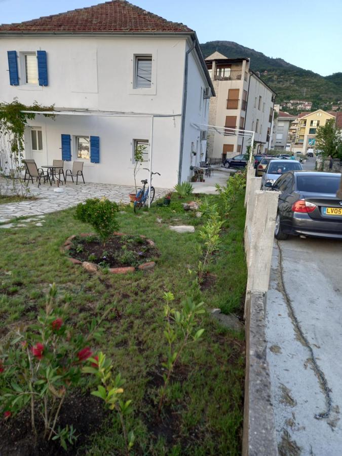 Ferienwohnung Old Marine House Tivat Exterior foto